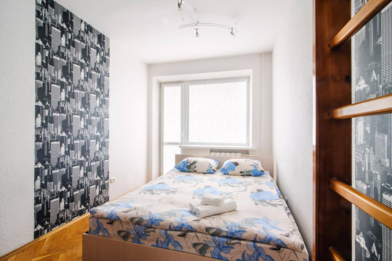 Rooms For Rent In The Mayakovskogo Minszk Kültér fotó