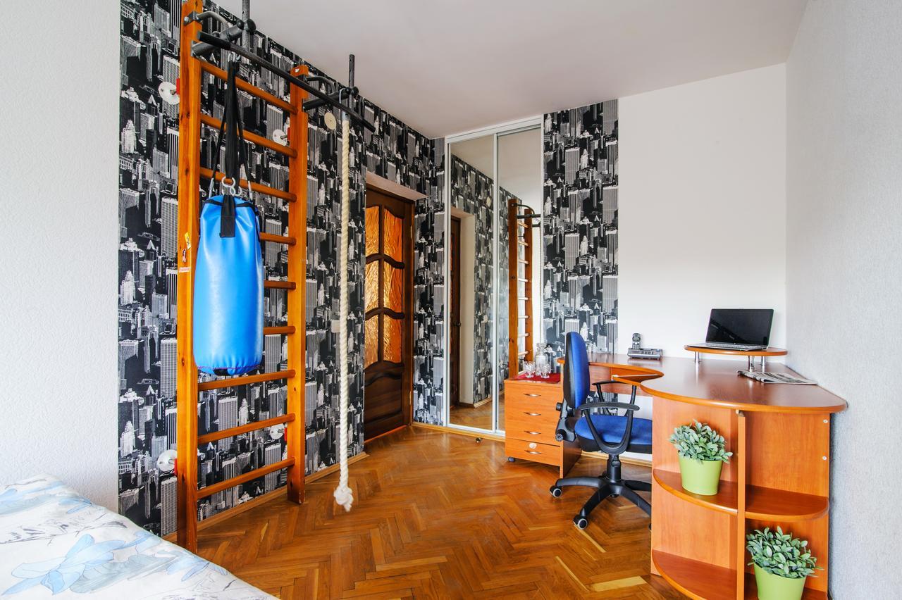 Rooms For Rent In The Mayakovskogo Minszk Kültér fotó